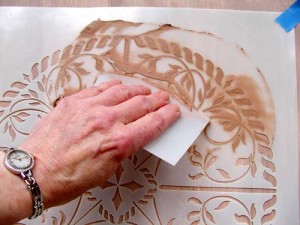 How-to-stencil-with-plaster